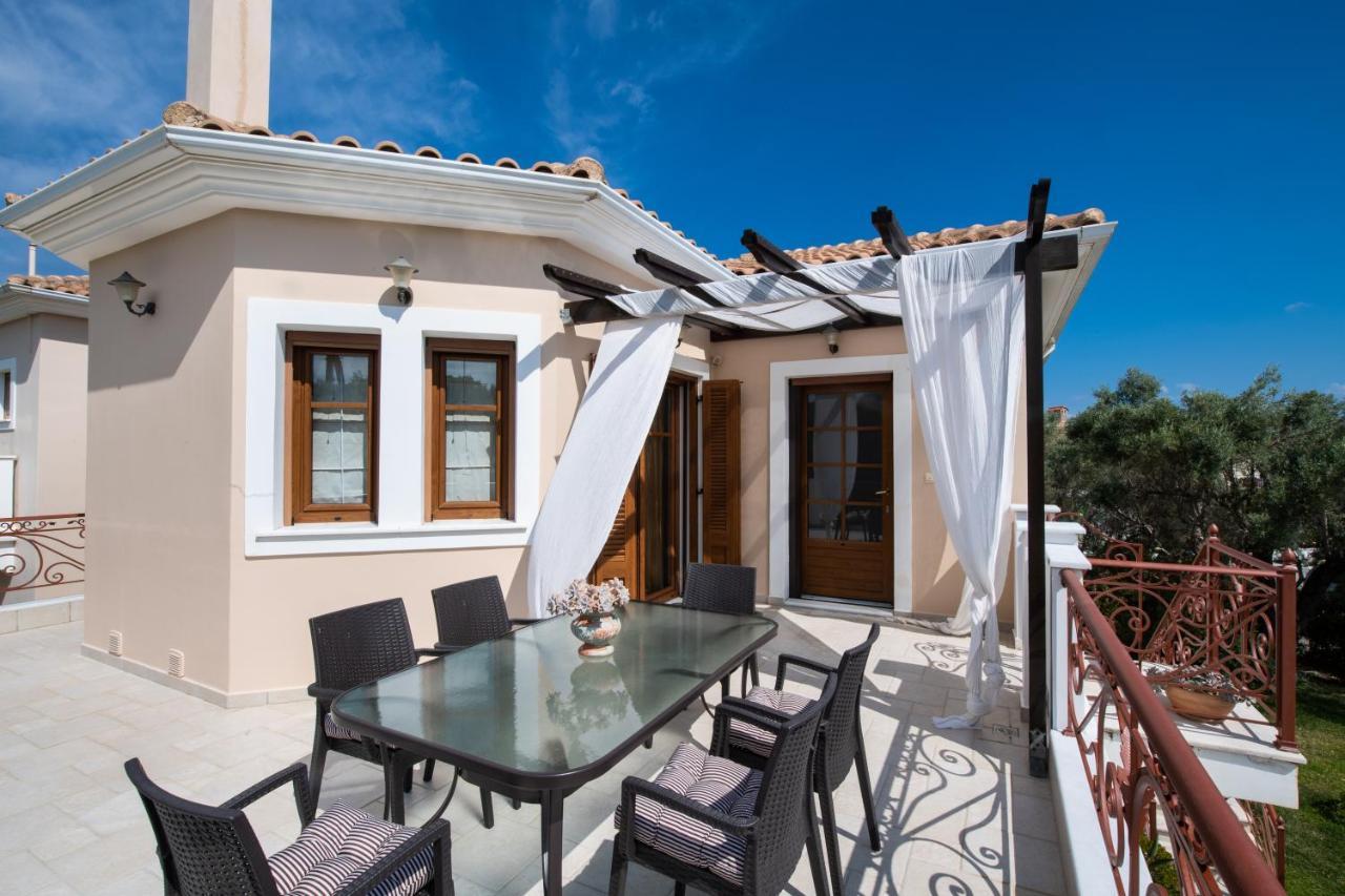 Luxury Rustic Villa Mountain View Lefkáda Eksteriør bilde